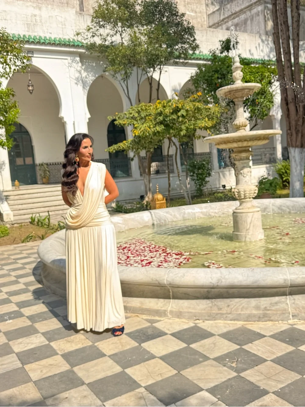 GLORINA Cream Plunge-Neck Maxi Dress With Draped-Detailing - Picture 5 of 5